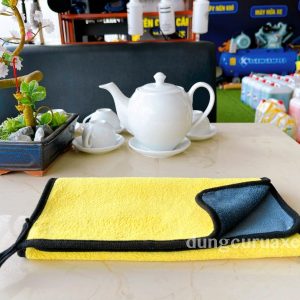 Khăn lau nội thất xe ô tô 2 lớp 30x30cm