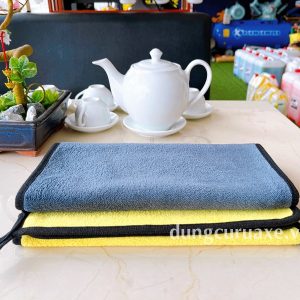 Khăn lau nội thất xe ô tô 2 lớp 30x60cm