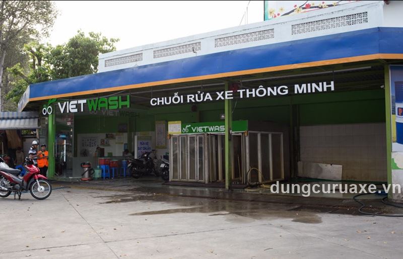 Rửa xe máy thông minh hoàn toàn do máy móc hoạt động