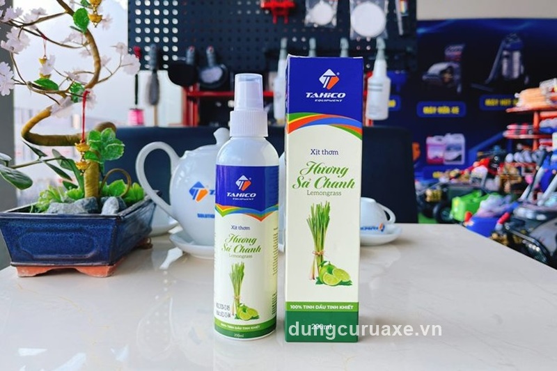 Tinh dầu xịt thơm hương xả chanh