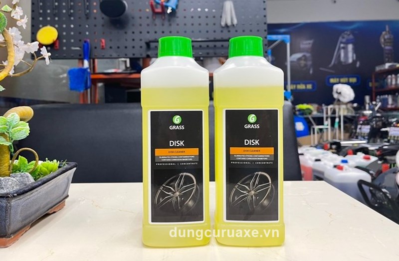 Sạch bóng mâm xe với dung dịch Disk Cleaner 