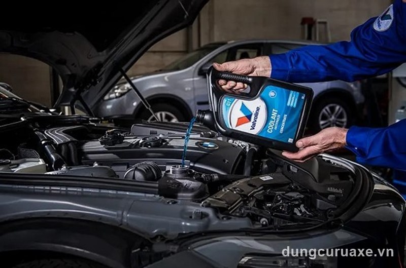 Đối với những chiếc xe đã đi được 120.000km, Valvoline Full Synthetic MaxLife là sự lựa chọn tối ưu nhất