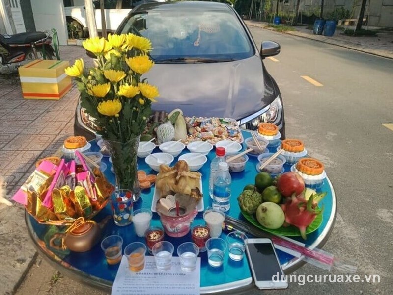Chuẩn bị lễ vật đầy đủ 