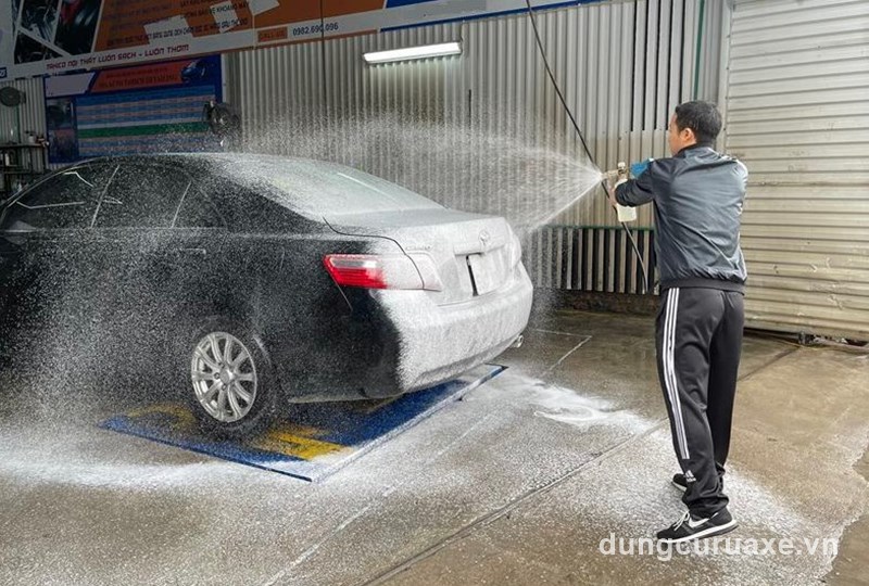 Giá súng phun bọt tuyết trên thị trường hiện nay