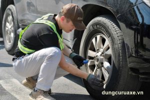 Hiểm hoạ từ việc sử dụng dung dịch đánh bóng lốp kém chất lượng