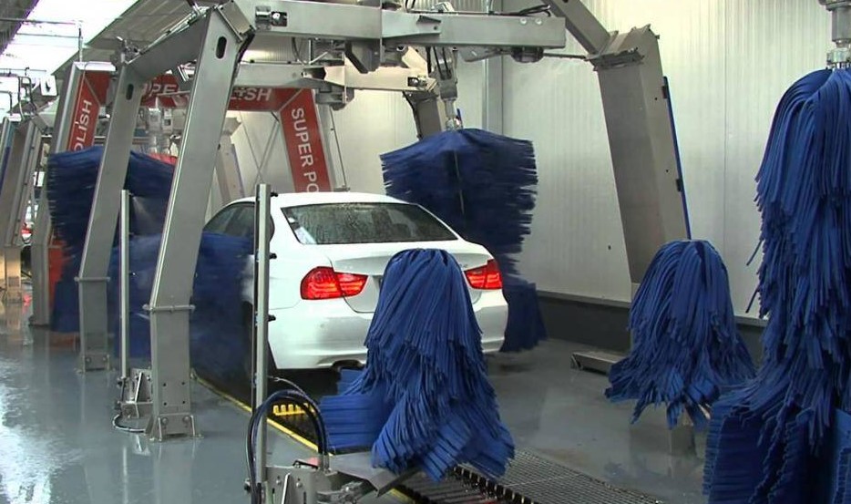 Chi phí nhượng quyền bao gồm nhiều khoản 