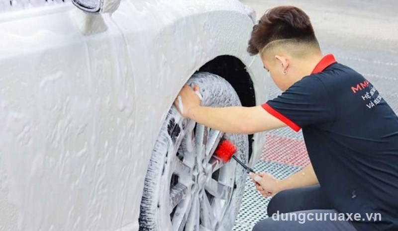Rửa xe ô tô điện cần lưu ý một số điều