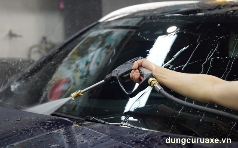 Che chắn các bộ phận trước khi rửa 