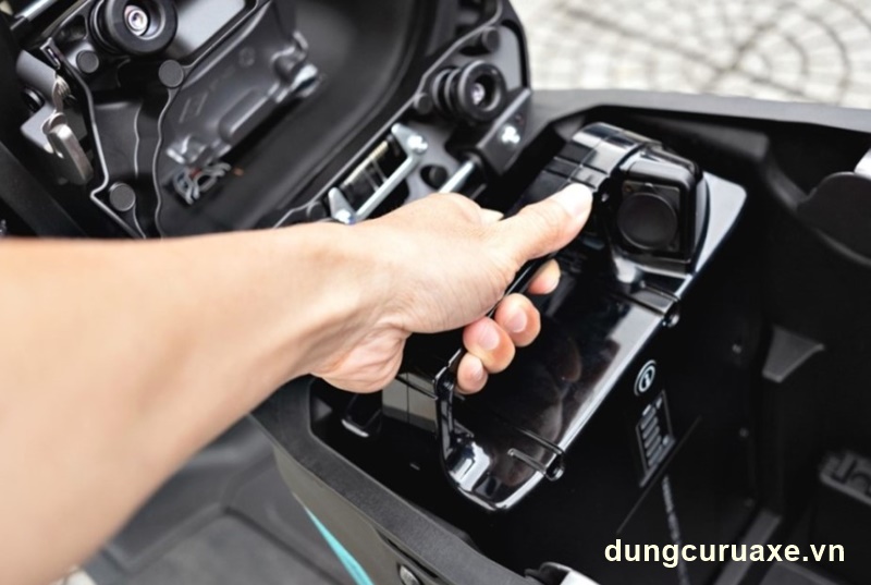 Pin nóng bất thường khi sạc hoặc vận hành 