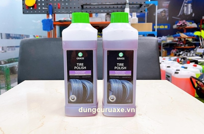Dung dịch làm mới và đen lốp Tire Polish 