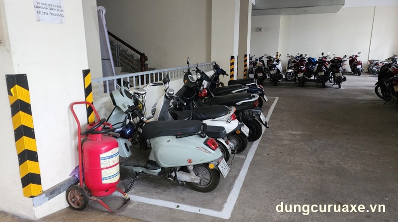 Thời gian sạc pin khá bất tiện