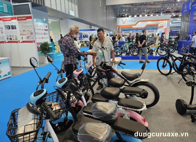 Dịch vụ hỗ trợ còn hạn chế
