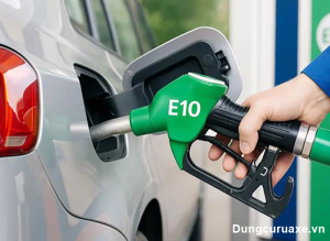 Có hại gì không nếu bơm lẫn xăng E10 vào xe đang dùng xăng A92, A95?