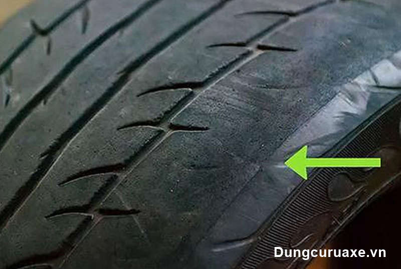 Quan sát độ mòn và tuổi thọ lốp