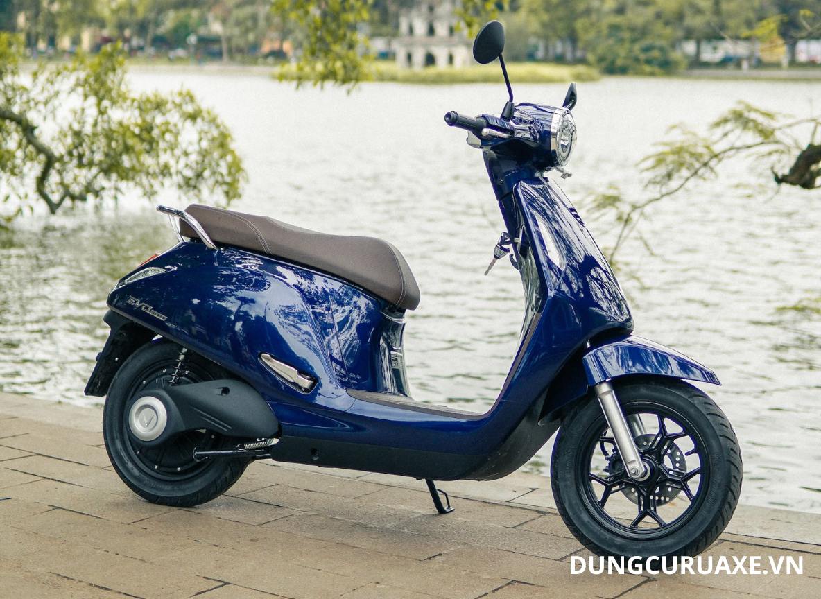 Lớp phủ Nano tạo màng chắn mỏng, giúp hạn chế trầy xước nhẹ khi va chạm hoặc khi rửa xe