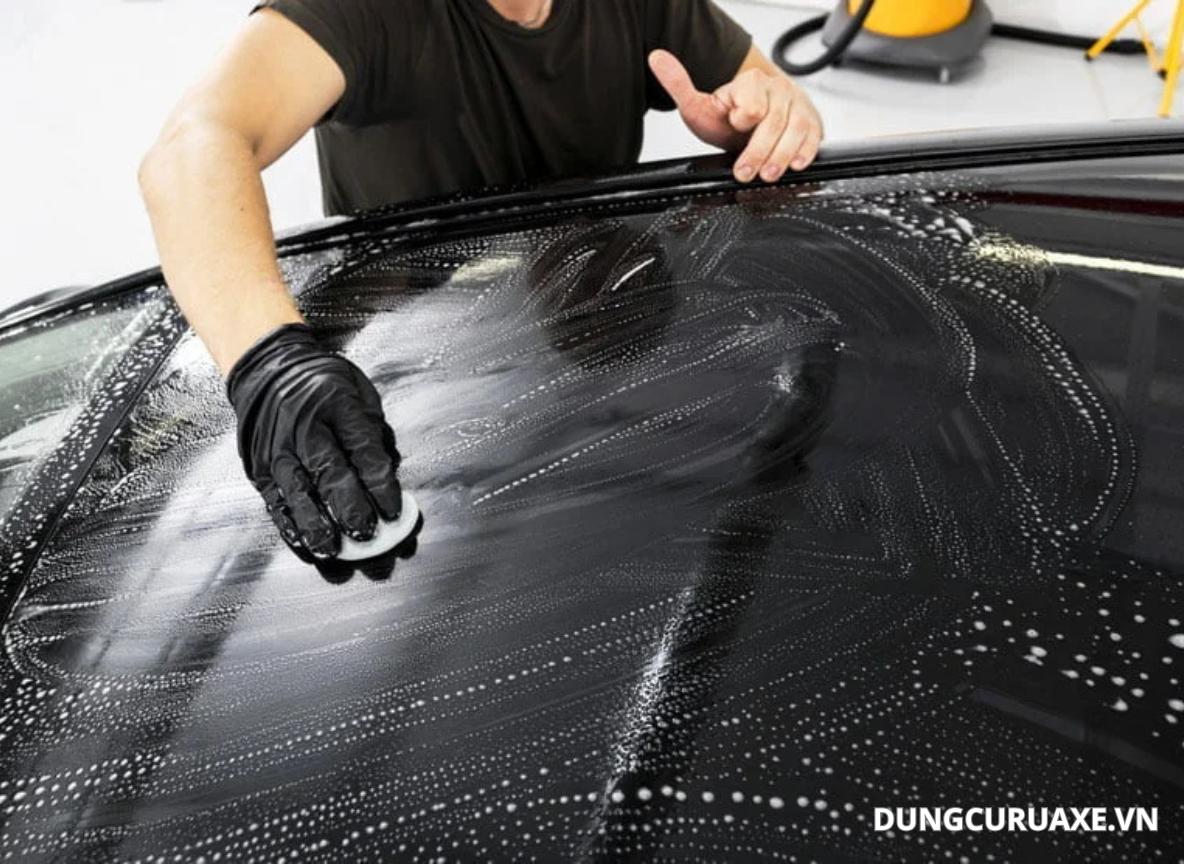 Đất sét tẩy bụi sơn sử dụng dễ dàng khi dùng tại nhà