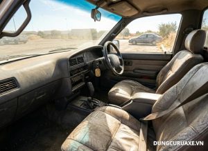 Những Nguyên Nhân Khiến Nội Thất Xe Nhanh Cũ