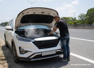 Xe Bị Hao Nước Làm Mát Khi Chạy Đường Dài: Nguyên Nhân Và Giải Pháp