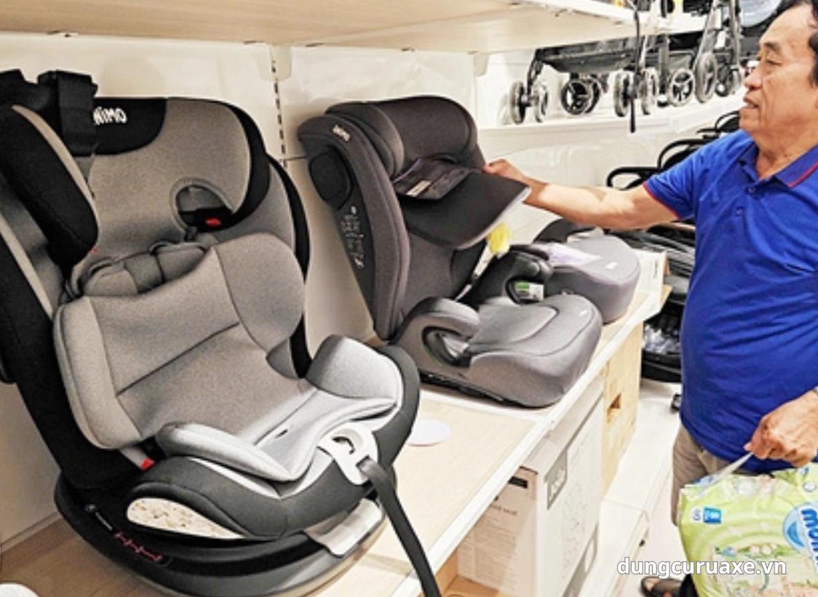 Cần mua ghế ô tô trẻ em có xuất xứ rõ ràng và kích thước phù hợp với độ tuổi trẻ em